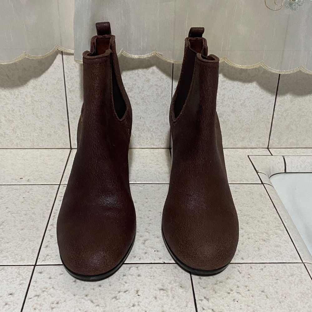 Tory Burch Margaux bootie distressed suede size 8
